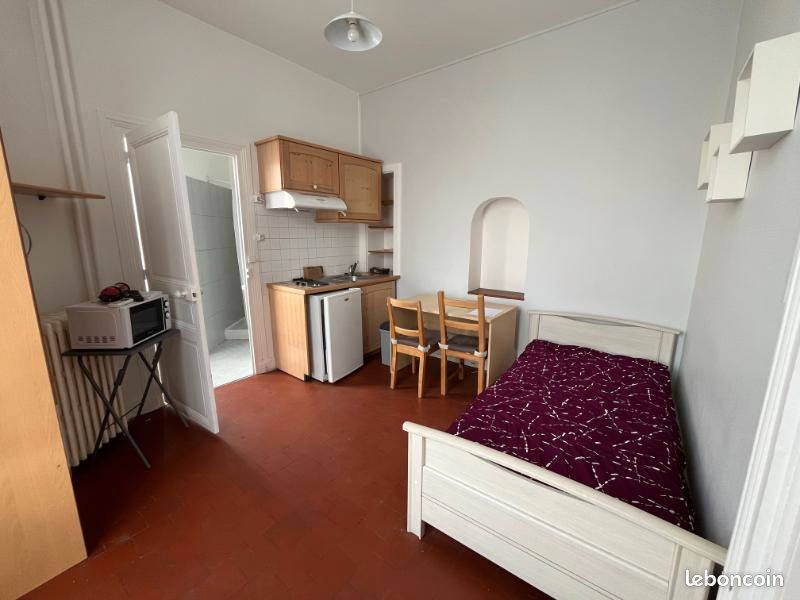 Appartement 1 pièce 14 m² · à Angers · 14 m² · 360 €