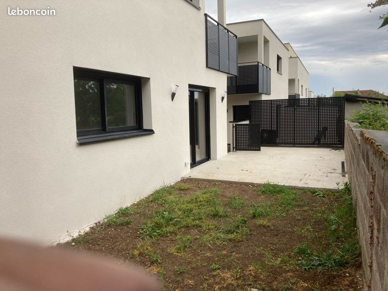 Appartement 5 pièces 80 m² · à Clermont-Ferrand · 80 m² · 990 €