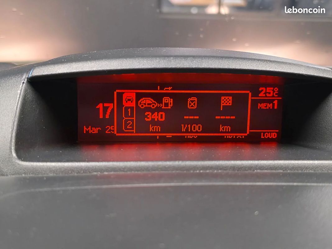 Citroën BERLINGO 1.6 VTI 120ch Exclusive - E85 (image 23)