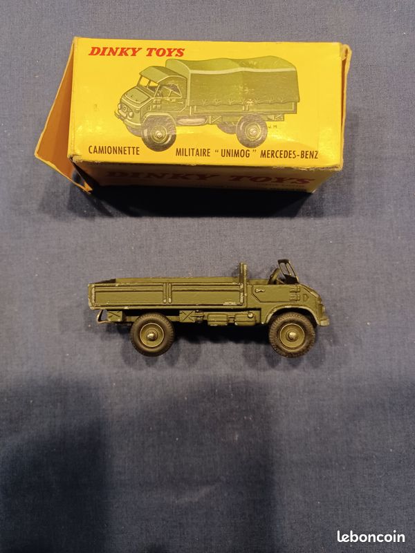 Dinky toys Unimog Mercedes N°821 - Collection