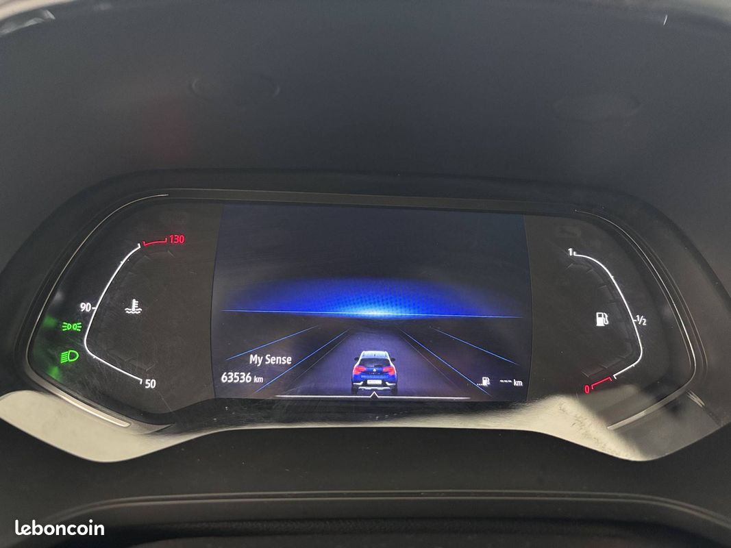 RENAULT Captur TCe 90 Equilibre (image 17)