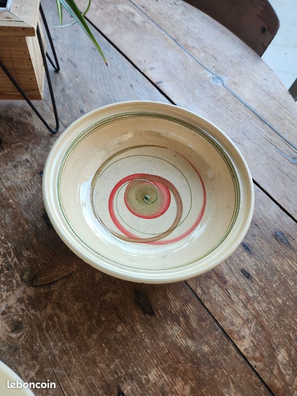 Tajine en céramique signé Vallauris G.C – décor floral (image 6)