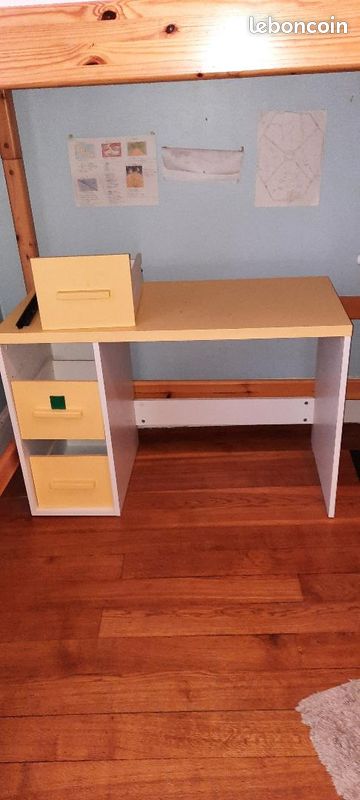 Bureau (image 1)