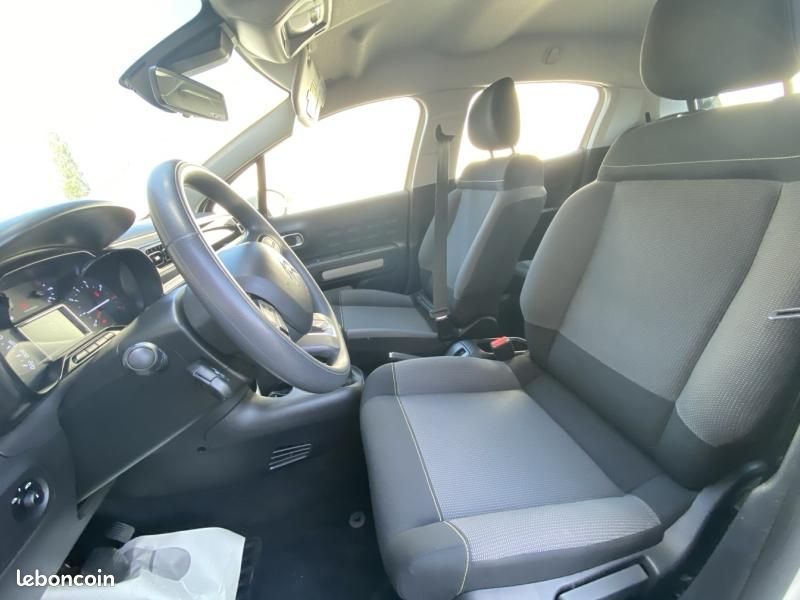 Citroen C3 1.2 PureTech 83ch S&S YOU (image 16)