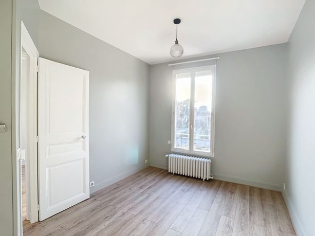 Maison a louer  - 5 pièce(s) - 125 m2 - Surfyn