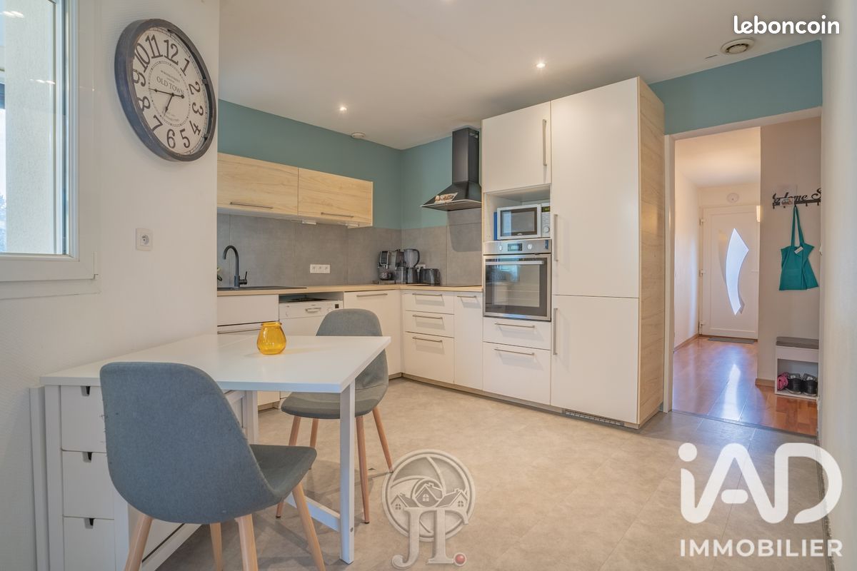 Maison 5 pièces 92 m² · à Corny-sur-Moselle · 92 m² · 249 900 €