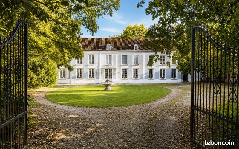 Maison 14 pièces 420 m² · à Hames-Boucres · 420 m² · 715 000 €