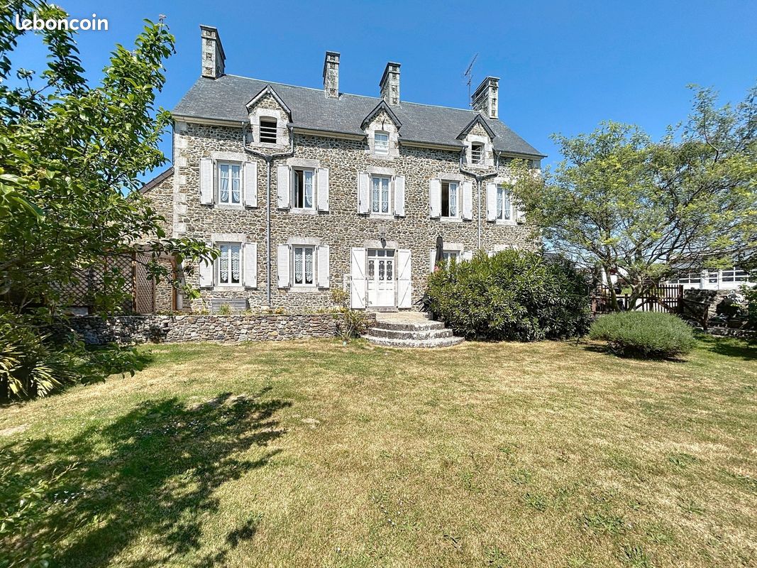 Maison 7 pièces 247 m² · à Blainville-sur-Mer · 247 m² · 599 000 €