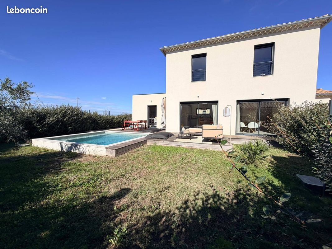 Maison 4 pièces 116 m² · à Courthézon · 116 m² · 440 000 €