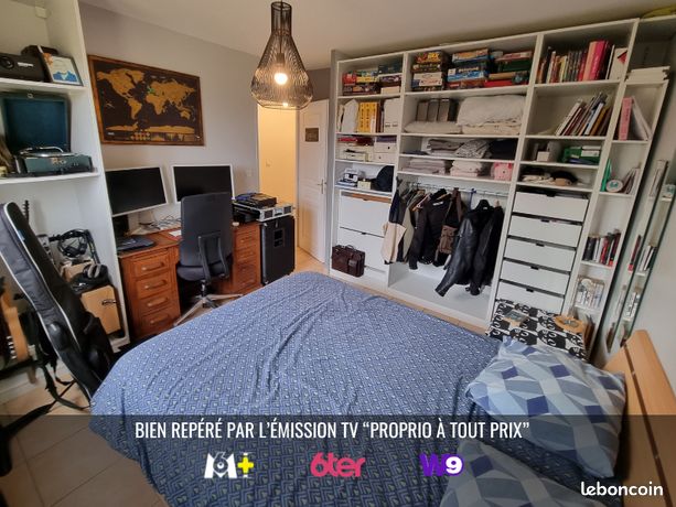 https://img.leboncoin.fr/api/v1/lbcpb1/images/aa/e1/56/aae1567ed606d995fe16c007fef95f79cfc366ec.jpg?rule=ad-image