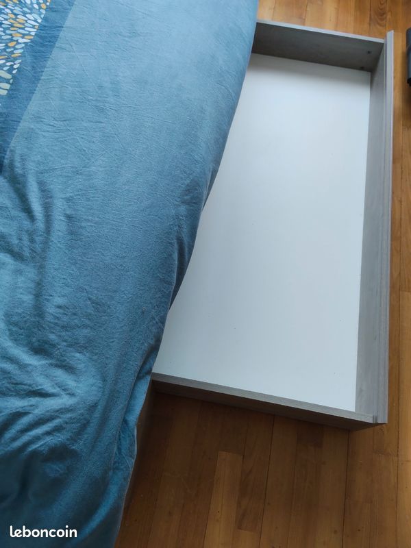 Chambre à coucher Conforama TBE (image 2)