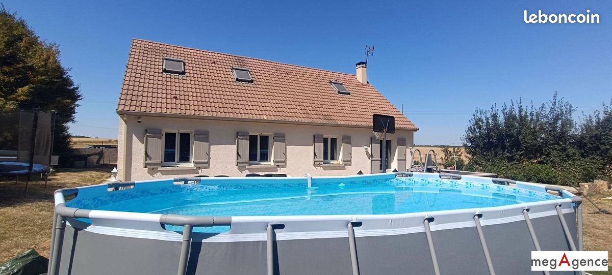 Maison 8 pièces 158 m² · à Dollot · 158 m² · 230 000 €