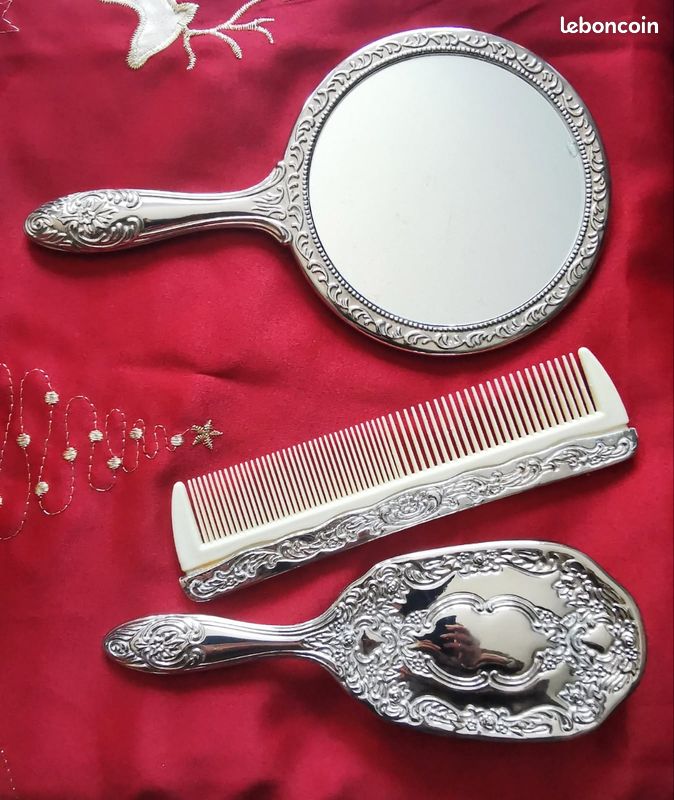 Joli Nécessaire De Coiffure Avec Peigne Et Miroir Plaqué Or - Poinçon Visible - Idéal Pour Sac à Main Ou Voyage