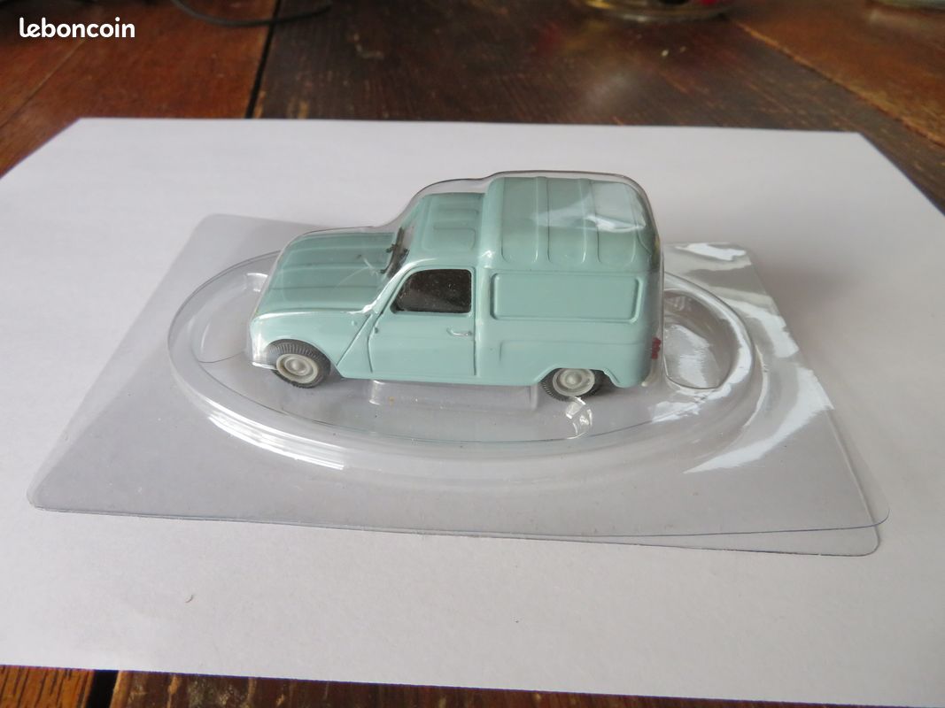 Renault 4l norev multigam neuve - Collection