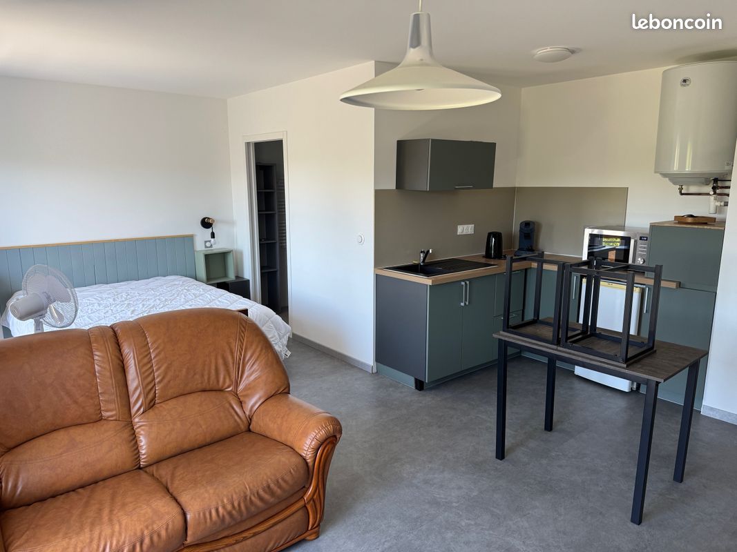 Maison 1 pièce 35 m² · à Saint-Céré · 35 m² · 600 €/mois