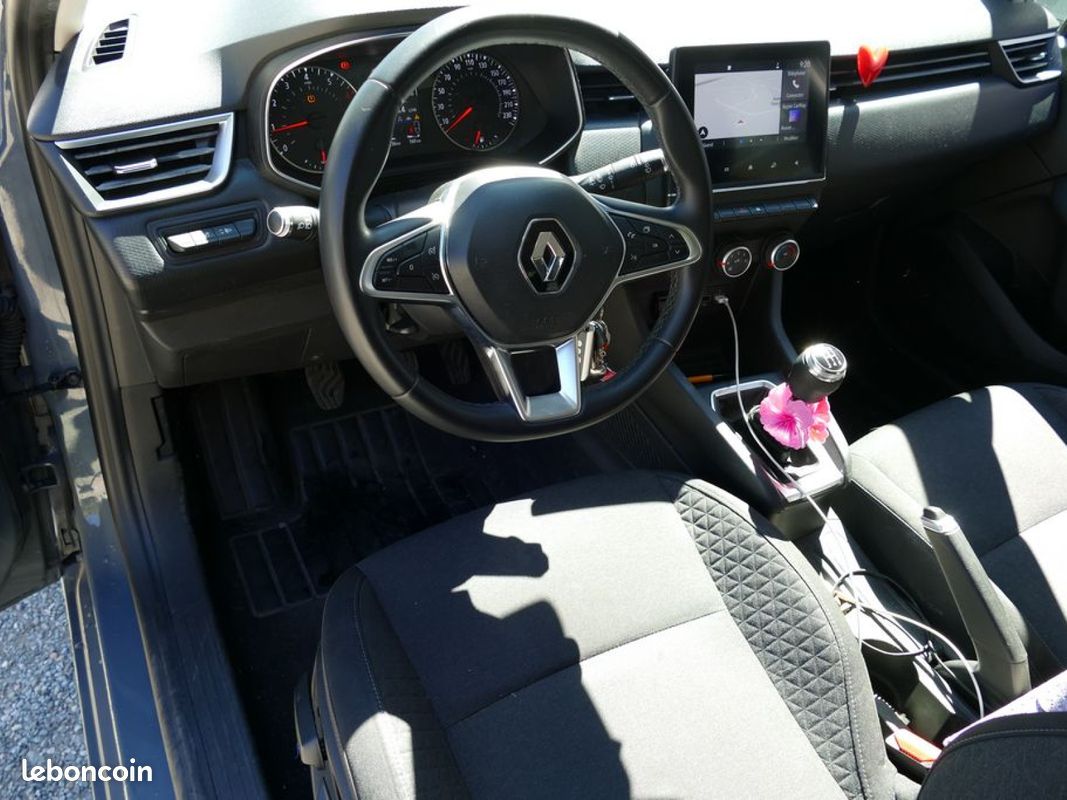 RENAULT CLIO V 75 Ch BUSINESS BVM5 CARPLAY (image 9)