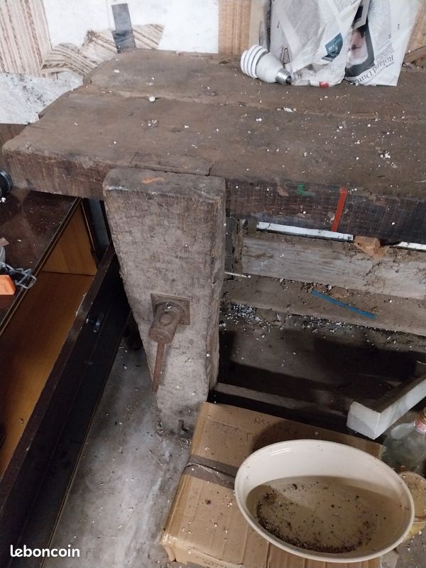 Vieux établi en bois (image 2)