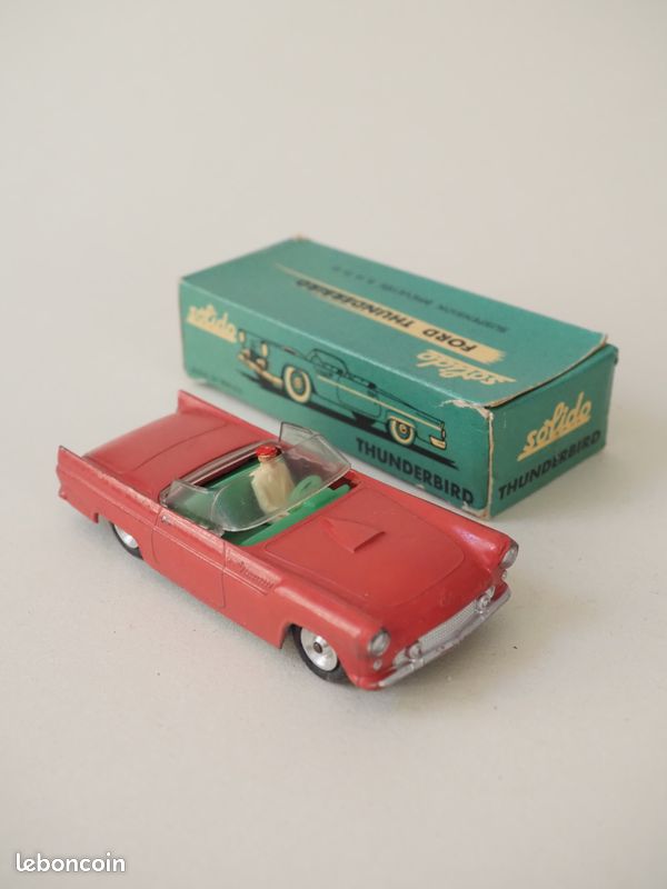 1963 FORD THUNDERBIRD TIN FRICTION TOY CAR BANDAI OF JAPAN SHARP