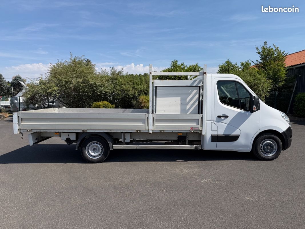 Renault MASTER RENAULT MASTER 2.3 DCI 145CV (PLATEAU 4.50 X 2.15) 2 RIDELLES LATERALES (image 6)
