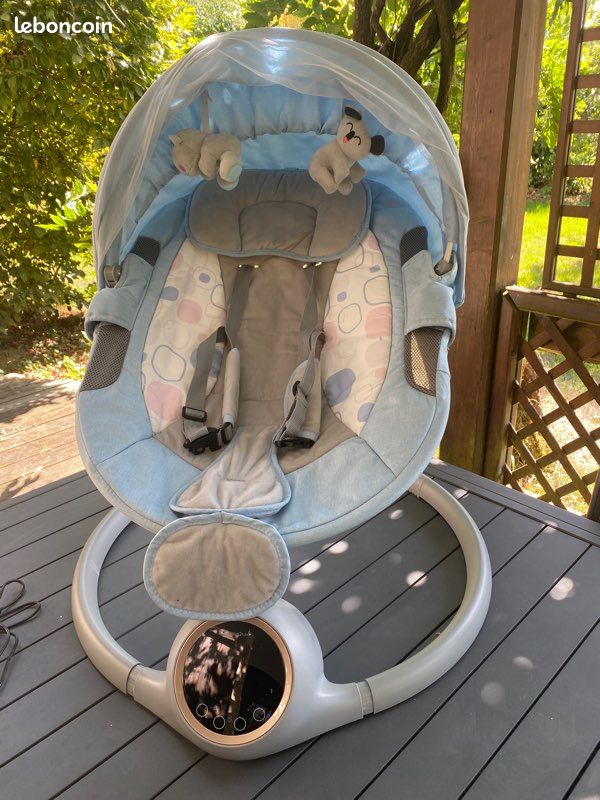 Balancelle électrique ALPHA Bébé2Luxe en très bon état (image 1)
