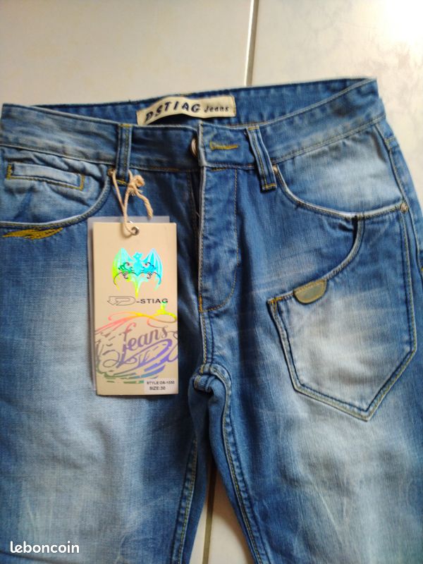 Pantalon jean neuf T. 40 (image 2)