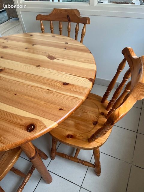 Table et 4 chaises en pin (image 2)