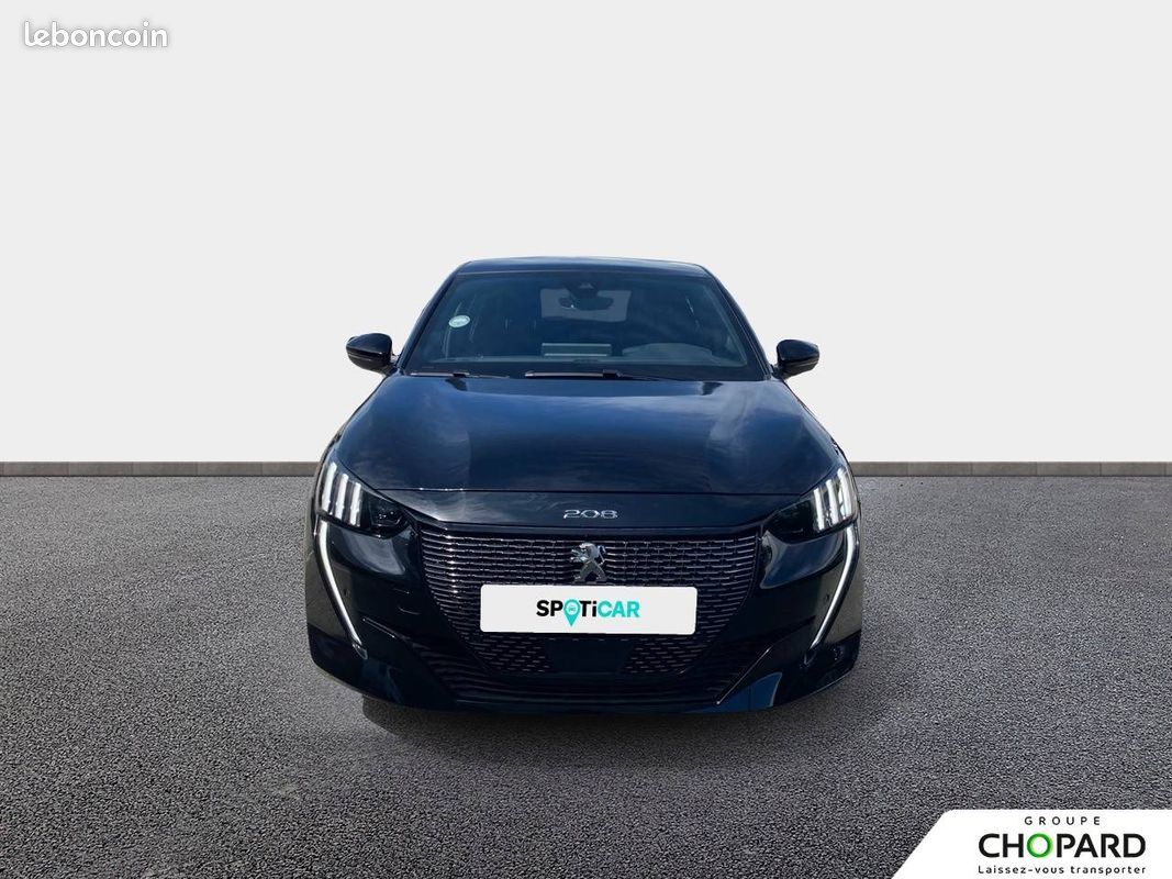 PEUGEOT 208 PureTech 130 S&S EAT8 GT Pack (image 2)