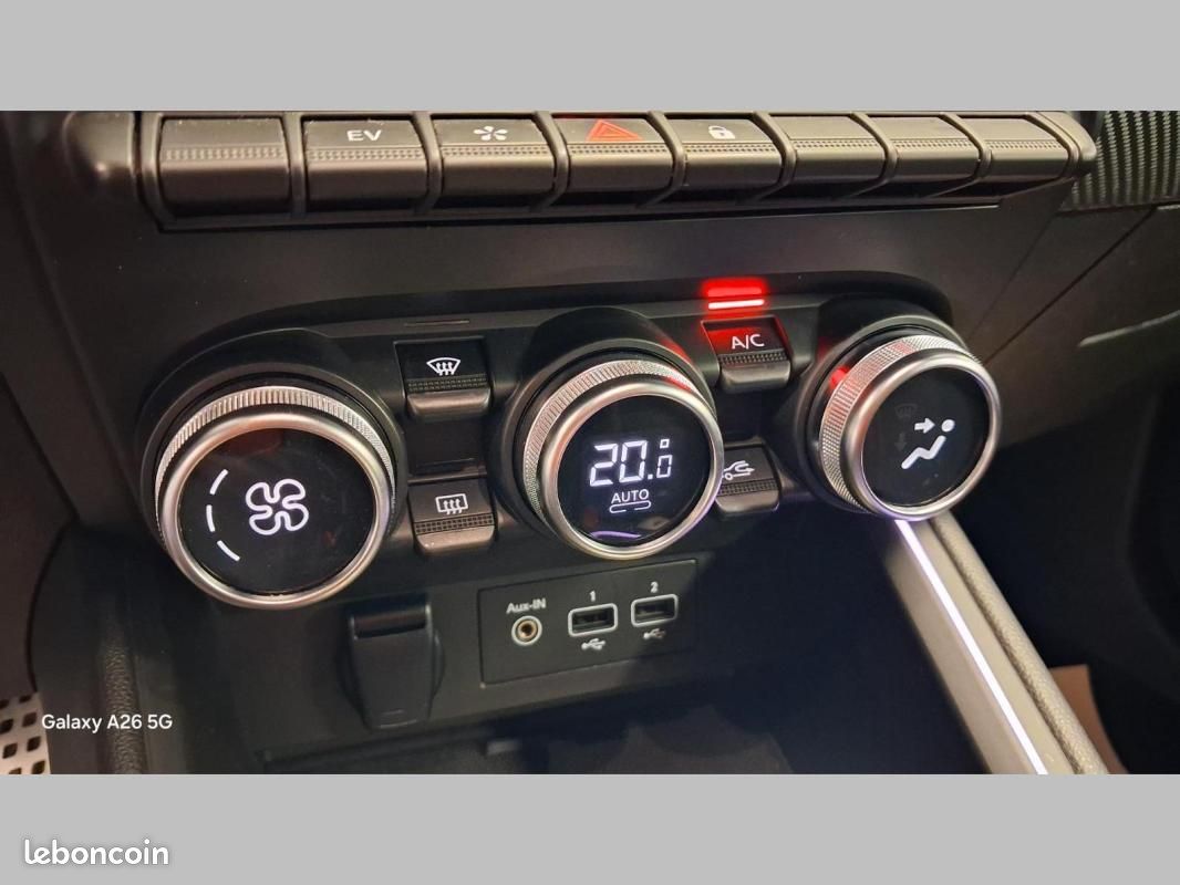 Renault Clio V E-Tech 140 RS Line (image 13)