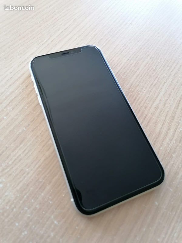 IPhone 11 (image 4)