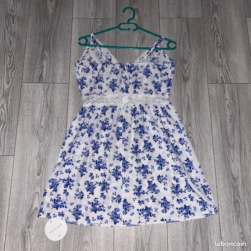 Robe fleurie shein T38 (image 8)