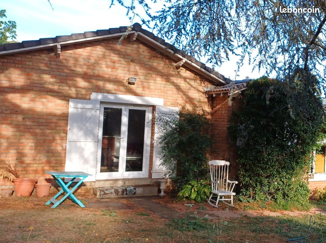 Appartement 1 pièce 27 m² · à Saint-Rémy-lès-Chevreuse · 27 m² · 860 €/mois
