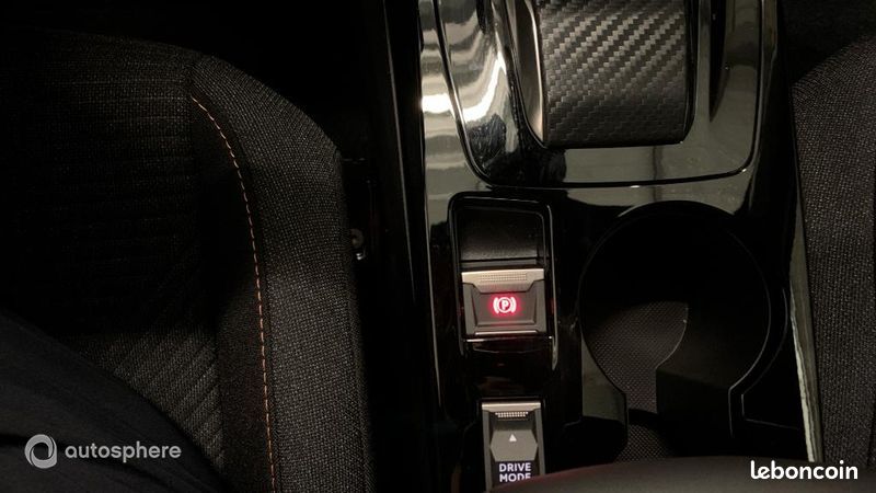 Peugeot 2008 e-2008 156ch Style (image 39)