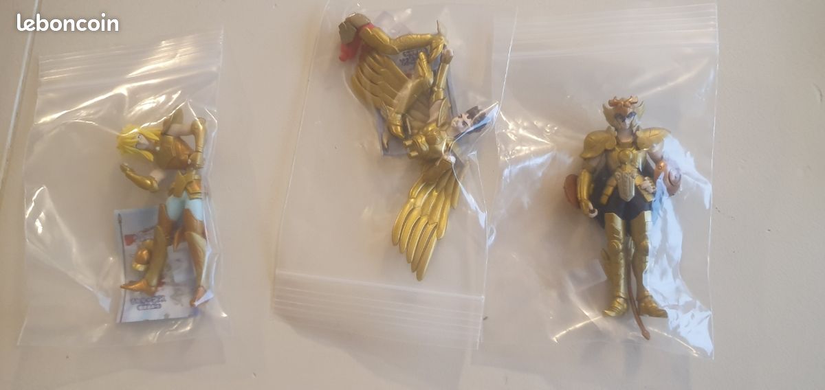 Lot De 12 Mini Figurines Bandai – Saint Seiya (Les Chevaliers Du Zodiaque) Version Or, Gashapon