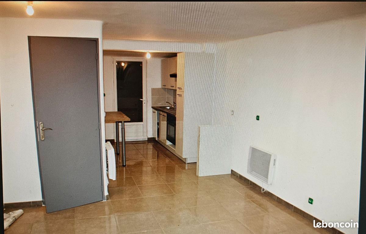 Appartement a louer salon-de-provence - 1 pièce(s) - 25 m2 - Surfyn