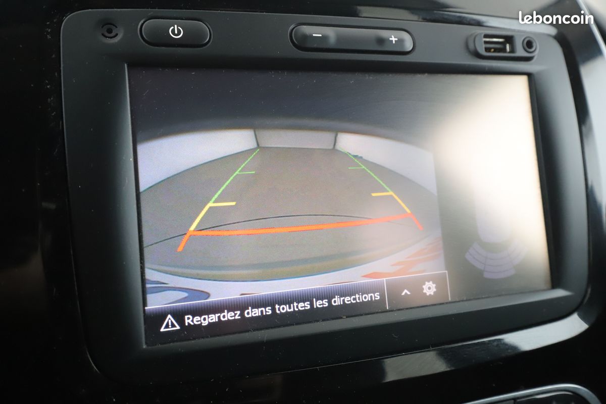 Renault Captur 1.5 dCi Energy Intens 90 ch (image 20)