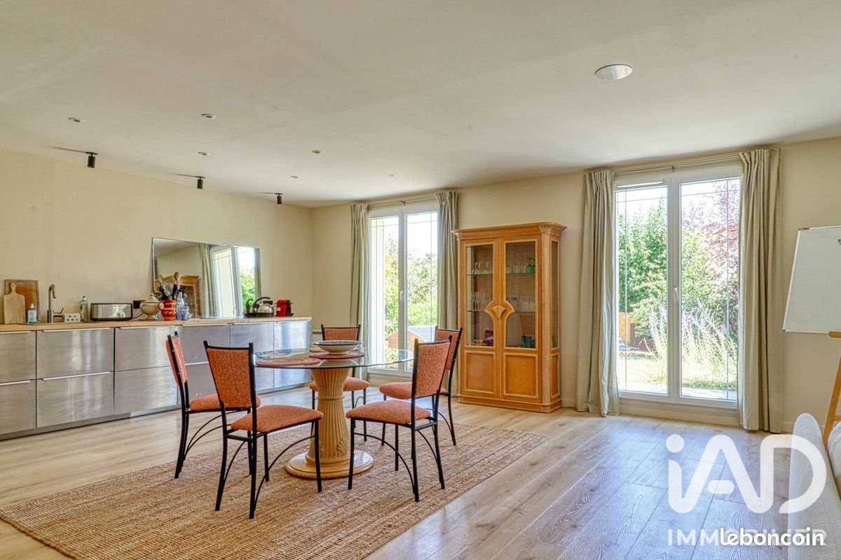 Maison 8 pièces 200 m² · à Groslay · 200 m² · 535 000 €