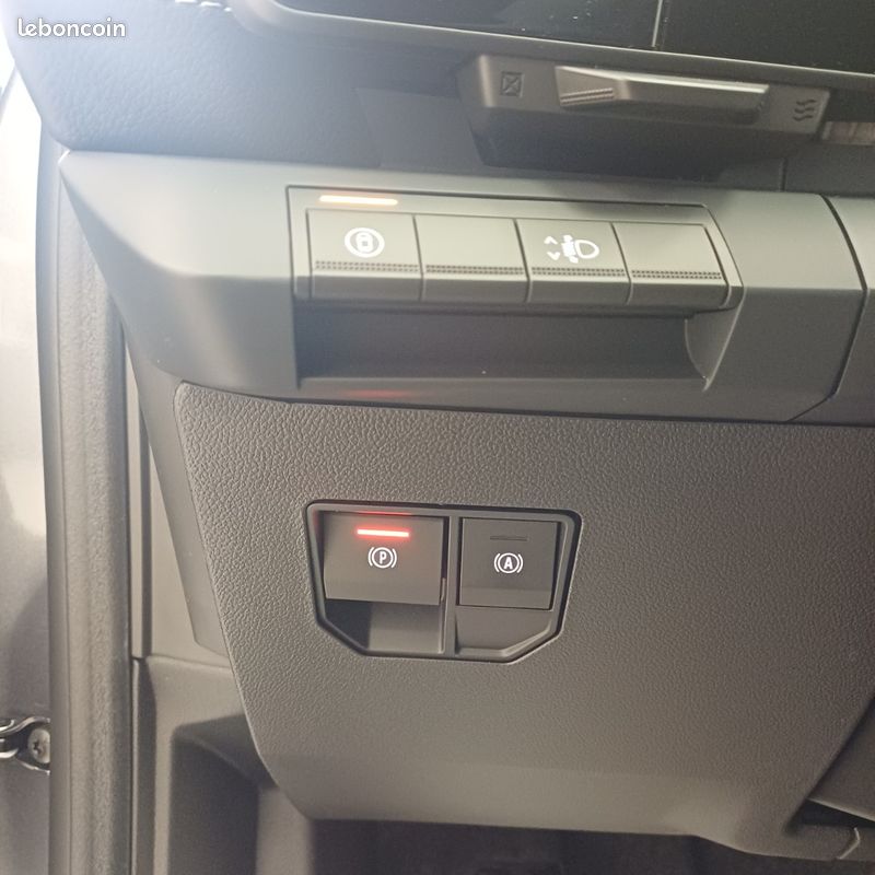 MITSUBISHI ECLIPSE CROSS BEV 87 KWH 220 INVITE+ 22kW (image 28)