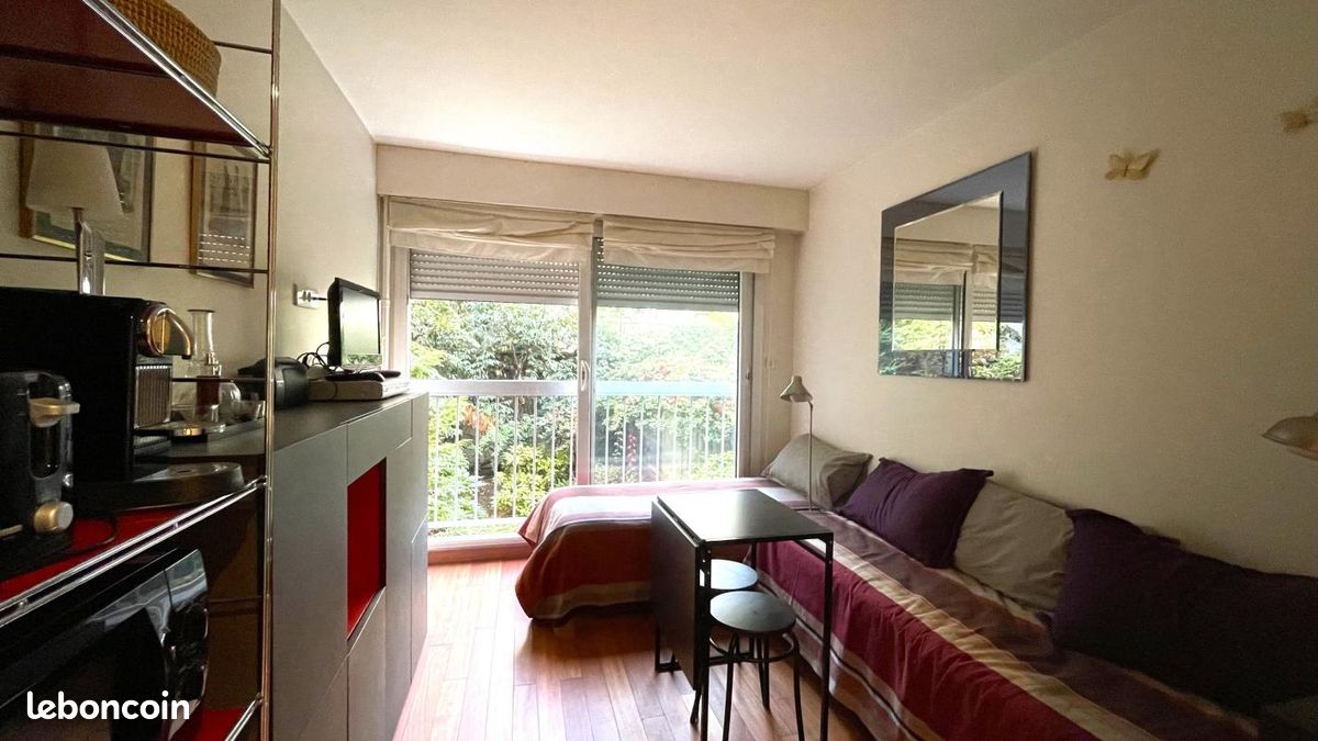 Appartement 1 pièce 14 m² · à Paris · 14 m² · 887 €/mois