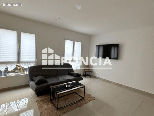 https://img.leboncoin.fr/api/v1/lbcpb1/images/aa/f0/88/aaf08859a705a097a34bfdd24e1923348563d03e.jpg?rule=ad-image