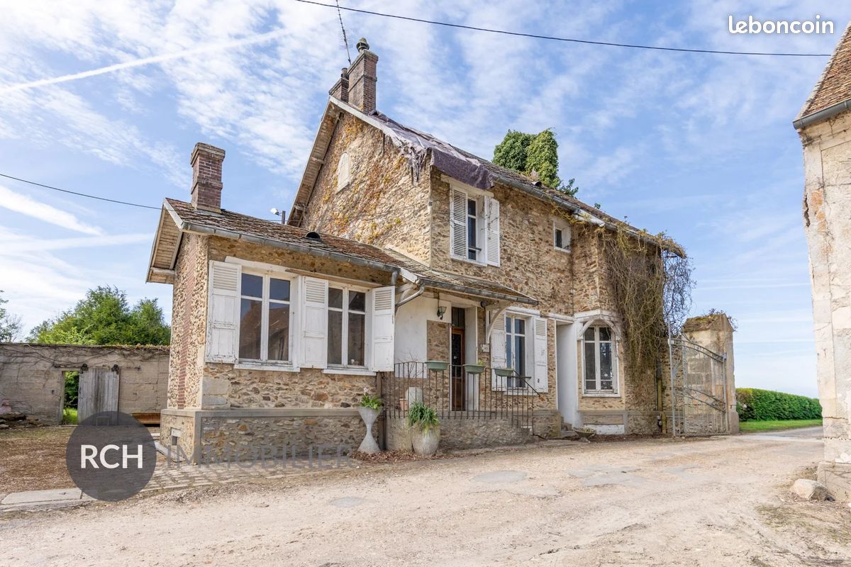 Maison 8 pièces 185 m² · à La Queue-les-Yvelines · 185 m² · 294 000 €
