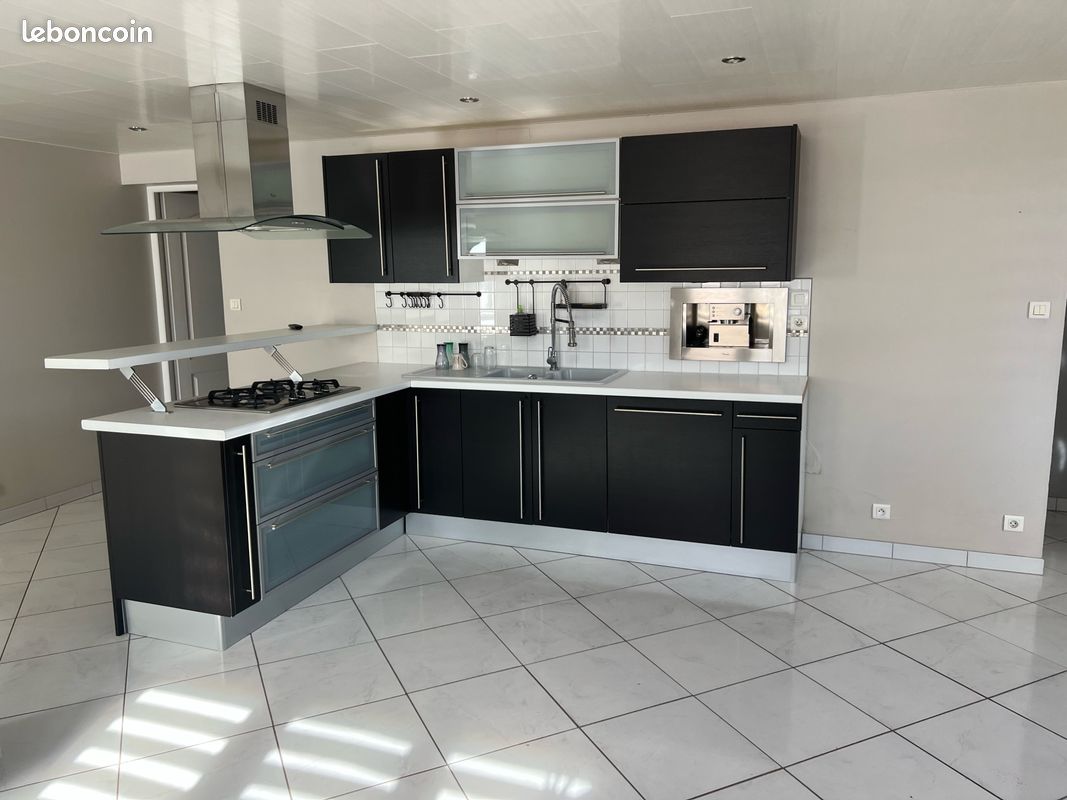Maison 5 pièces 129 m² · à Faulx · 129 m² · 1 060 €/mois