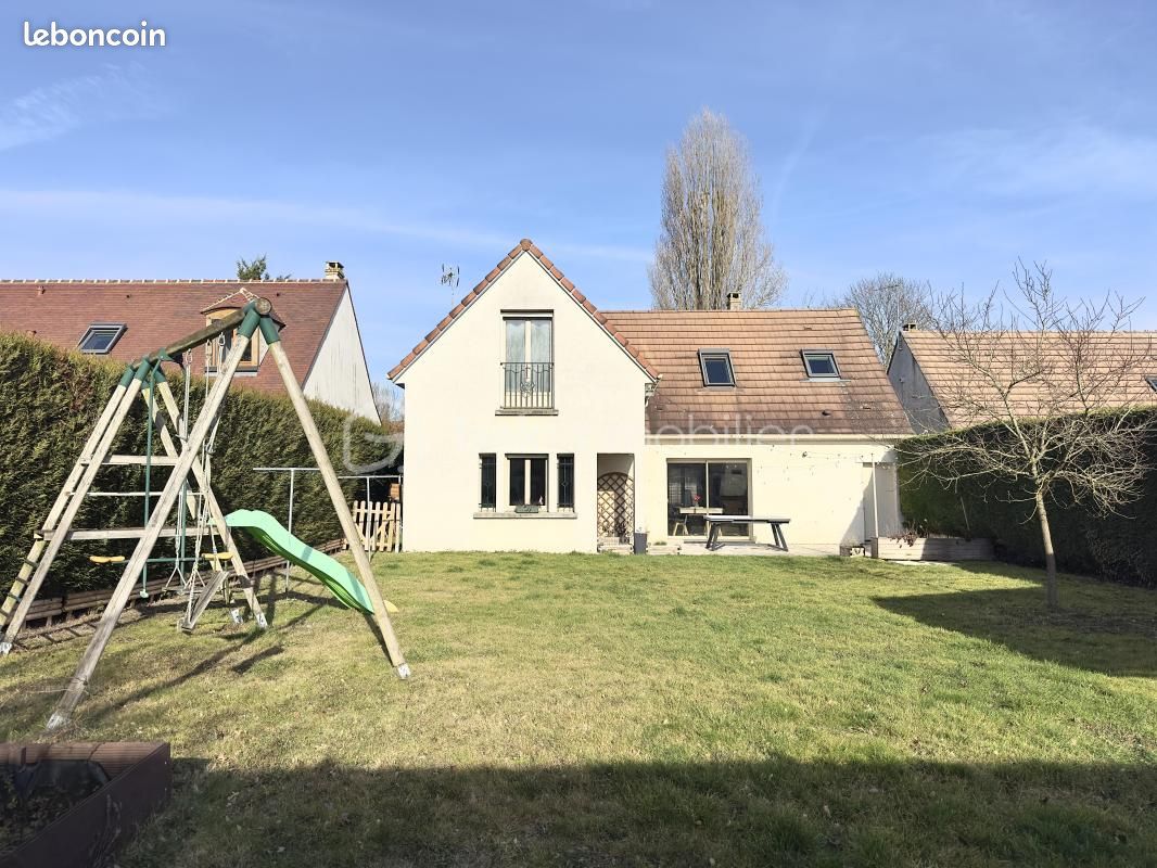 Maison 6 pièces 130 m² · à Guibeville · 130 m² · 399 000 €