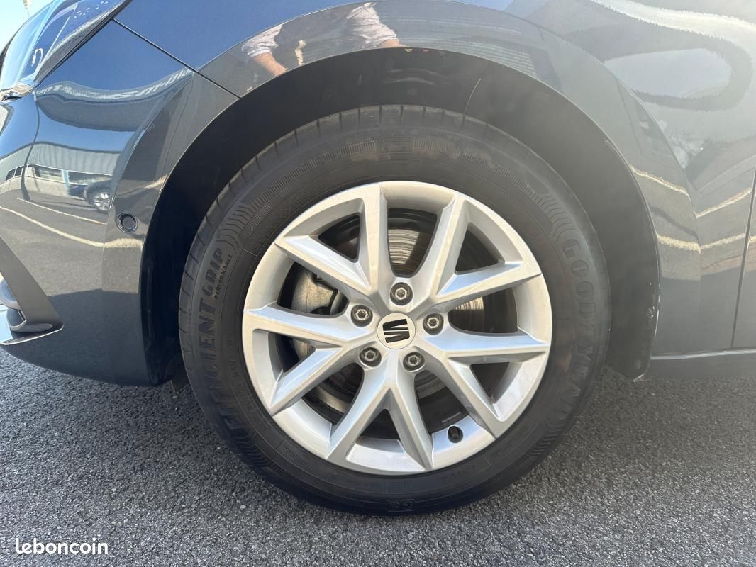 Seat Leon SPORTSTOURER 2.0 TDI 115 BVM6 Business (image 34)