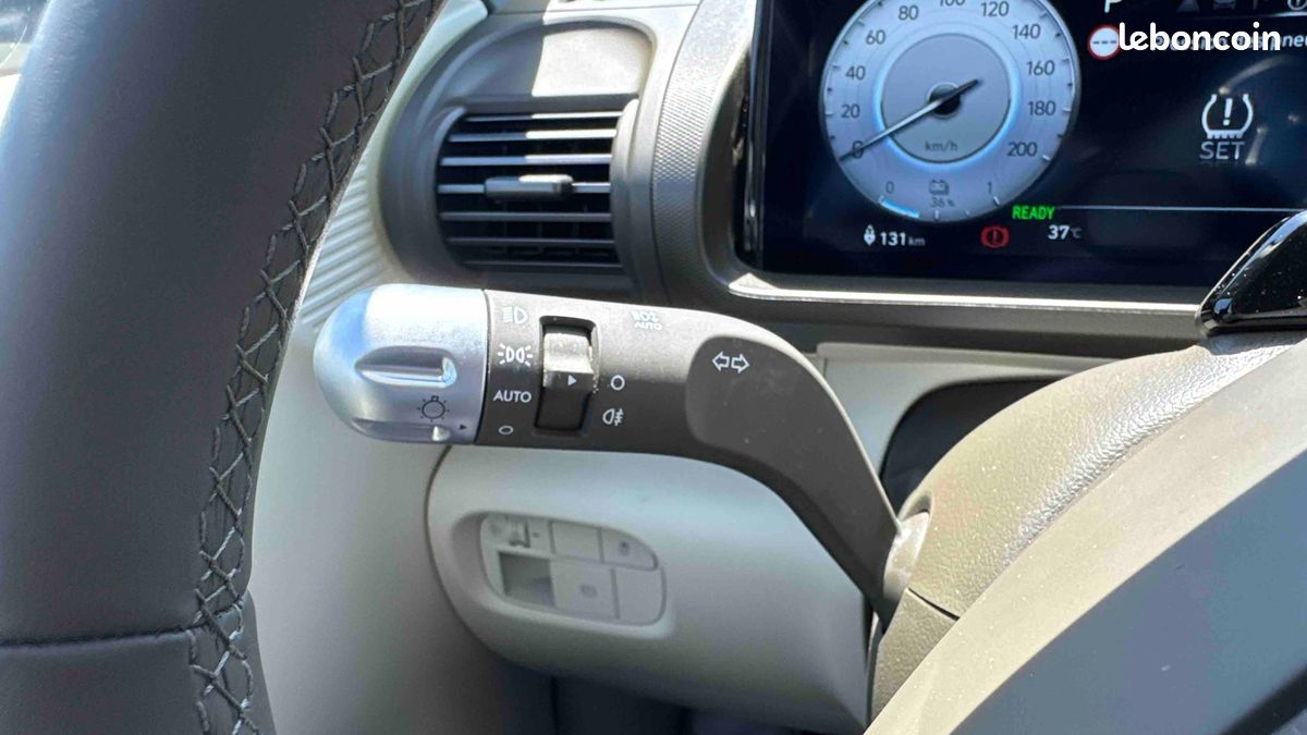 HYUNDAI 49 kWh 5 pl. Creative 5P Creative (image 26)