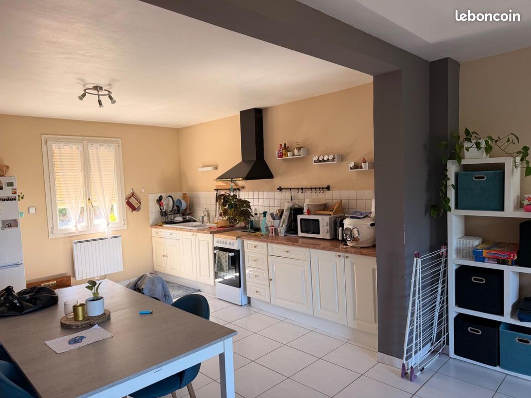 Maison 3 pièces 78 m² · à Yvré-l'Évêque · 78 m² · 750 €