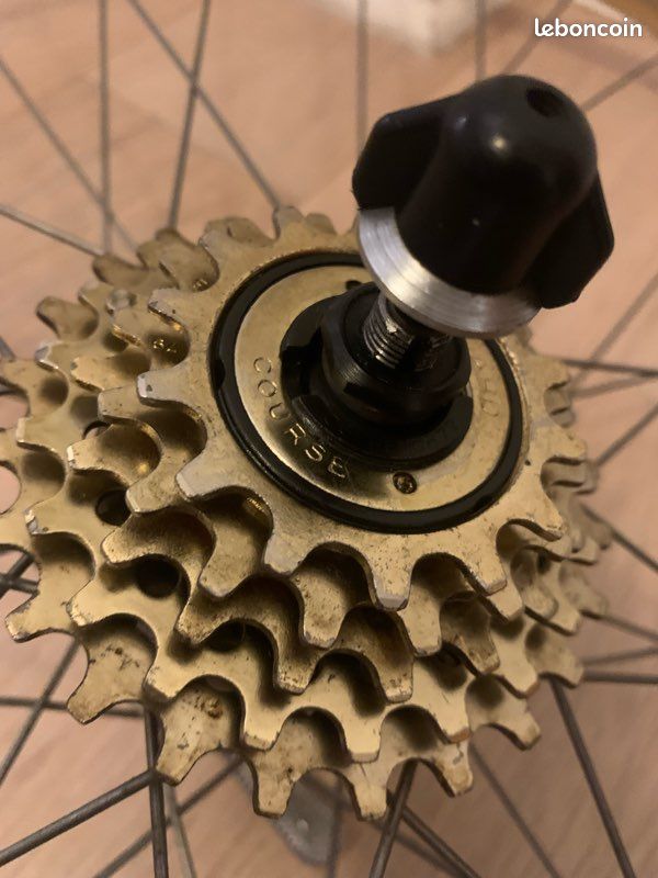 NOTRE PAIRE DE JANTES AMBROSIO MONTRÉAL 28 700c 36H TROUS VINTAGE