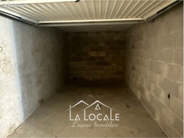 https://img.leboncoin.fr/api/v1/lbcpb1/images/aa/f5/c2/aaf5c20d28ef7a33d2598dfd66e2c9a2cdb6ab3e.jpg?rule=ad-image