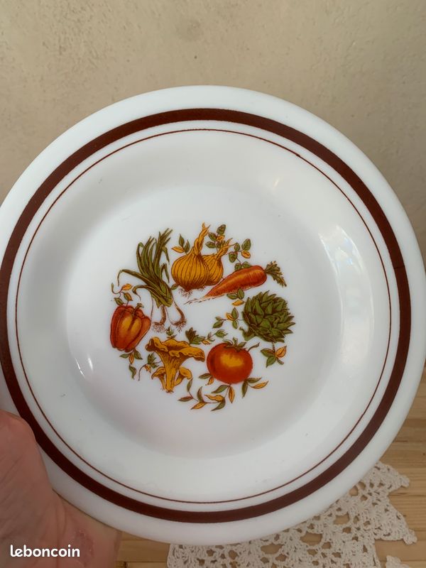 Lot De Vaisselle Vintage Arcopal Volcan Années 70 - 10 Assiettes Dessert, 6 Assiettes, 1 Cocotte