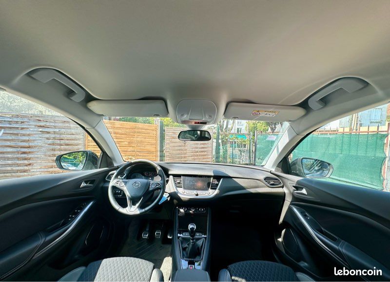 Opel Grandland X 1.2 Turbo 130ch Edition (image 13)