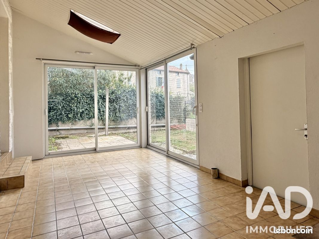 Maison 4 pièces 102 m² · à Fontenay-le-Comte · 102 m² · 147 000 €